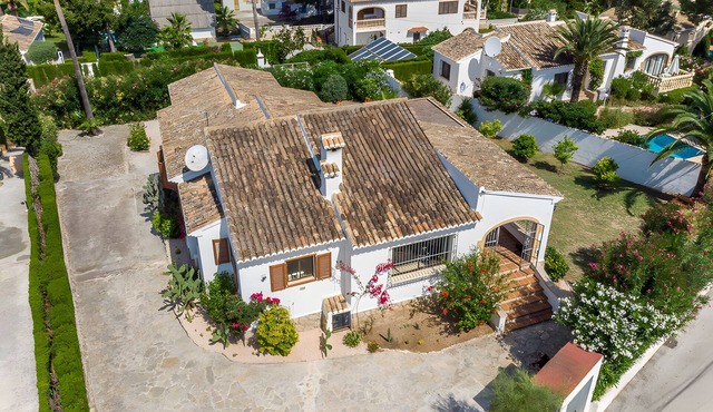 Holiday Home 'Hermosa Casa Rústica' with Mountain Views, Wi-Fi and Air Conditioning