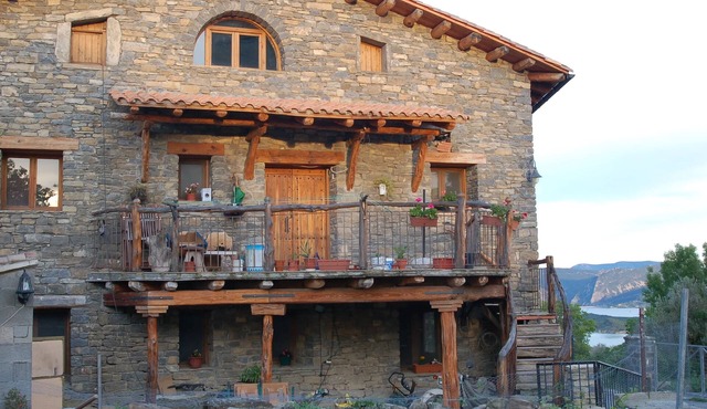 Homerez - Apartment in Coscojuela