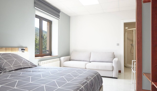 HOSTAL FONTAÑAN in La Pola de Gordon