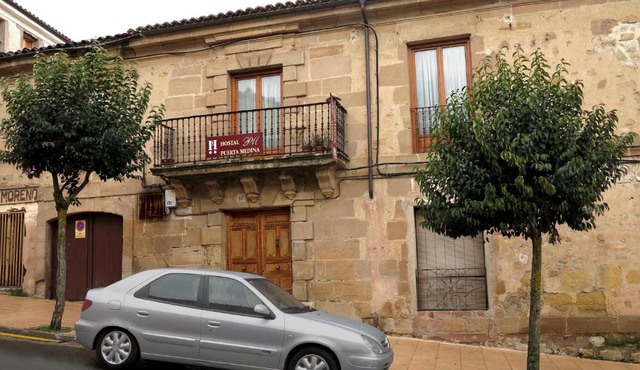 Hostal Puerta Medina