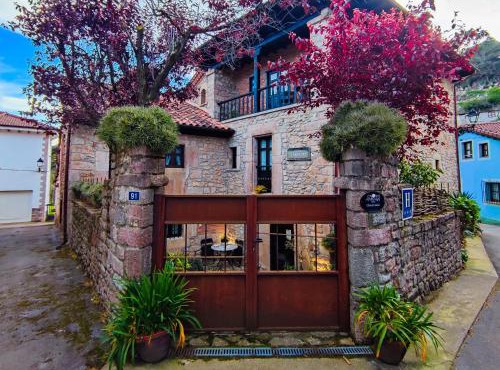 Hotel Casona D'Alevia in Alevia