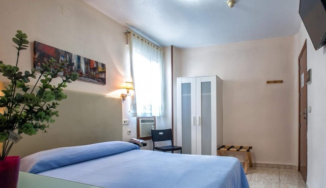Hotel Legazpi