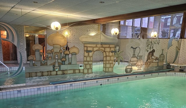 House with Indoor pool/Private access to the river/Daily/Weekly/Monthy in Laval