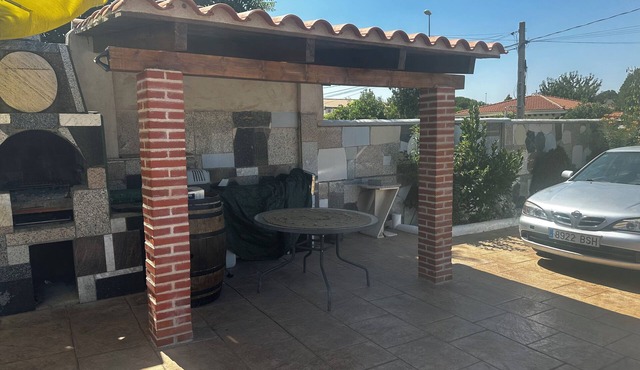 House with plot in Villamayor