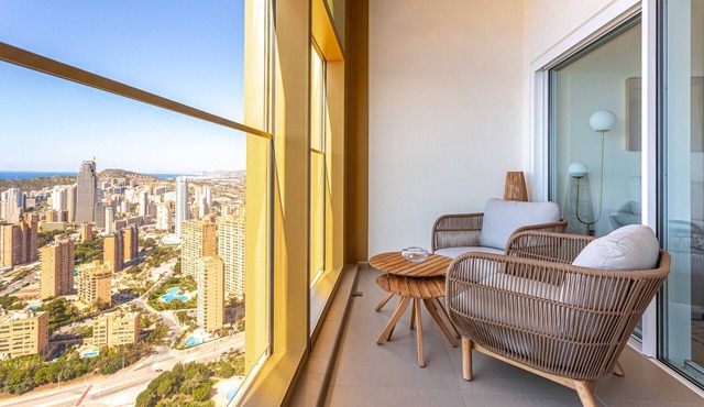Intempo by Holuxe - 322 - 32nd floor