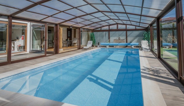 La Costana de Barbadillo: Adults-Only Country House with Private Garden & Air Conditioning