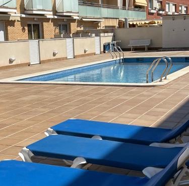 La Mota Beach House with Pool & BBQ