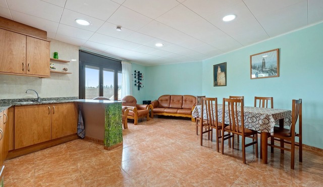 'Lo Perxe' Apartment with Mountain Views, Ideal for MTB, Wine, Relaxation & Nature, Terra Alta. 4 Guests