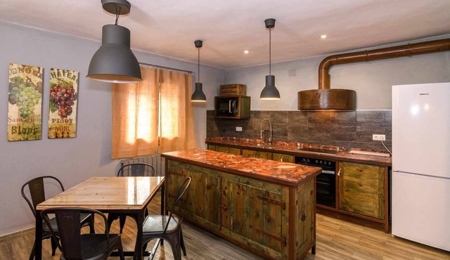Lo Tossal III. 2 bedrooms, fireplace and terrace.