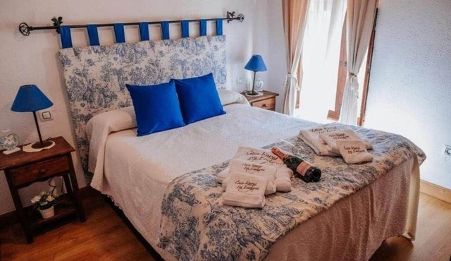 Los Enebros Country House