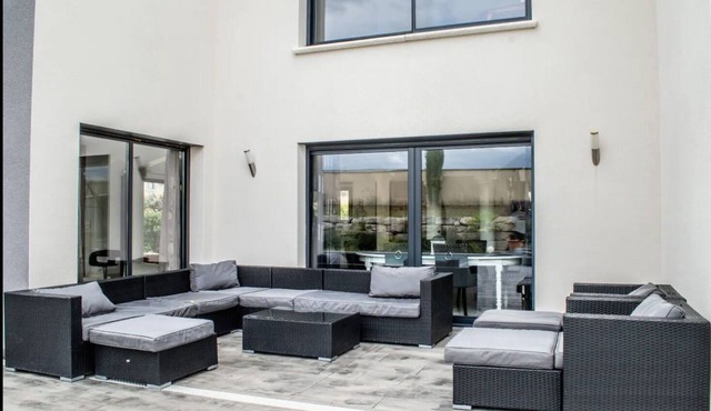 ♥️ MAGNIFICENT VILLA +260 M2 SWIMMING POOL PARKING in villette d anthon