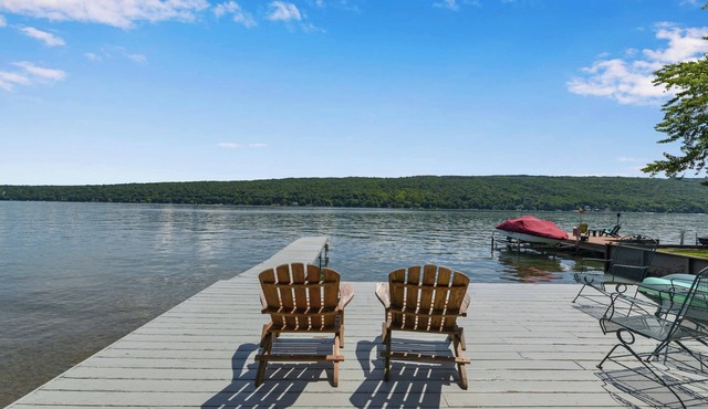 Maison Du Lac: Great Level Lakefront on Keuka Lake! in Pulteney
