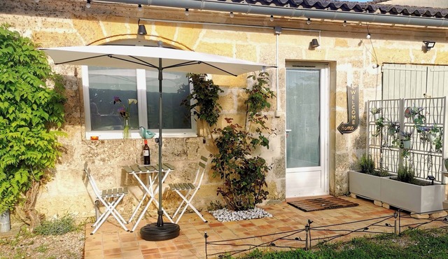 Maison Finchette 5 min f Saint-Émilion Private Terrace Parking For 2 in Sainte-Terre