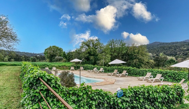 Mas Tarres La Olivera: Pool, Rural Retreat, Garden, Wifi, Girona Costa Brava