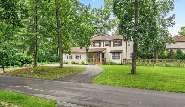 Modern [3BR/2BA] Family Home in Commerce Township in Commerce Township