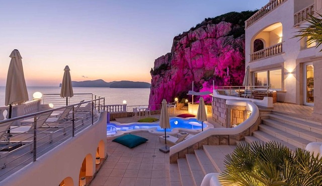 Modern Villa with Sea Acess in Santa Ponsa