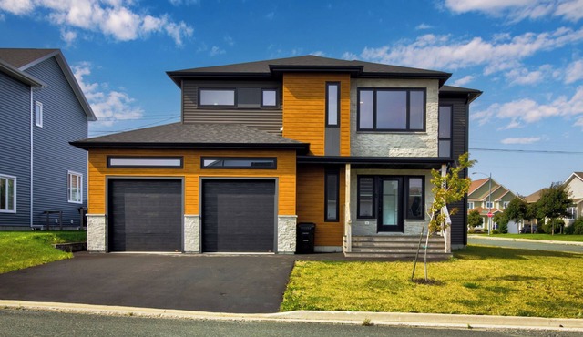 NEW Golfers Dream Modern Patio King Bed in St. John's