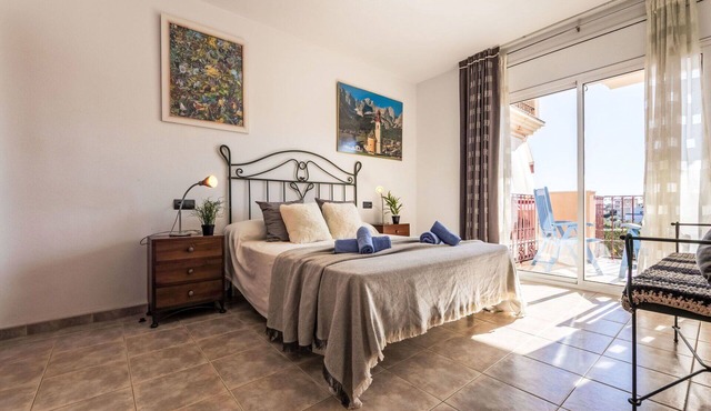 Nice apartment for 4 guests with WIFI, pool, A/C, TV and balcony