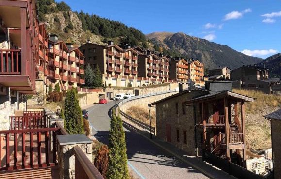 Panoramic Andorra El Tarter in Sant Pere
