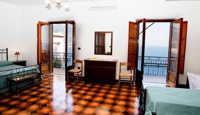 Panoramic house in the heart of the Amalfi Coast. in Ravello