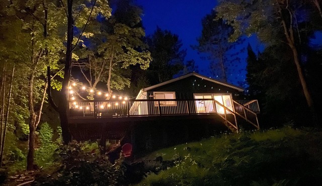 Perfect 4-season cottage for year-round joy in Whitestone