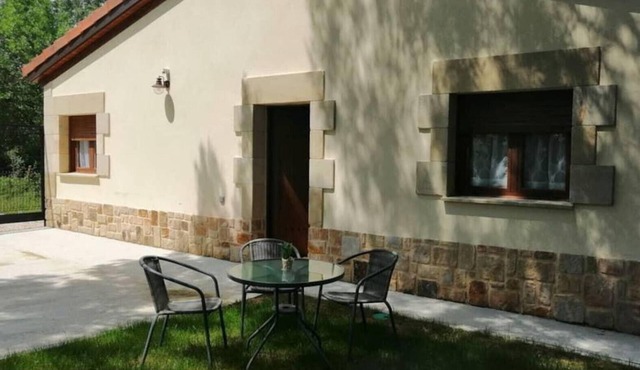 Rural House in Soria with Garden, Mountain Views and Hiking Trails