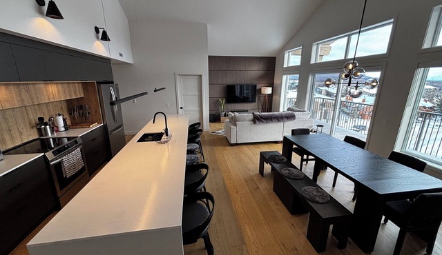 Ski-in Penthouse Condo at the base of Mont-Ste-Anne in Beaupré