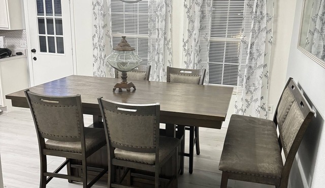 Spacious and Spotless Townhouse in Englewood, Close to DTC & Denver in Englewood