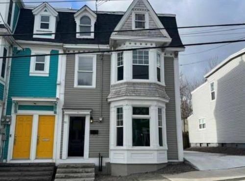 Spacious Downtown Heritage Stay Free Parking in St. John's