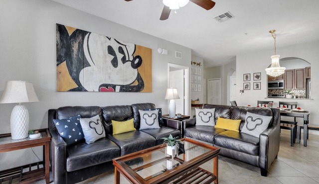 Steps from Waterpark/Pool. Next to Disney w/Frozen, Aladdin, Beauty&Beast theme in Kissimmee