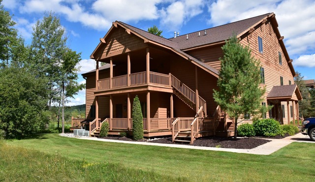 Stunning Knotty Pine Condo at Schuss Mountain in Bellaire