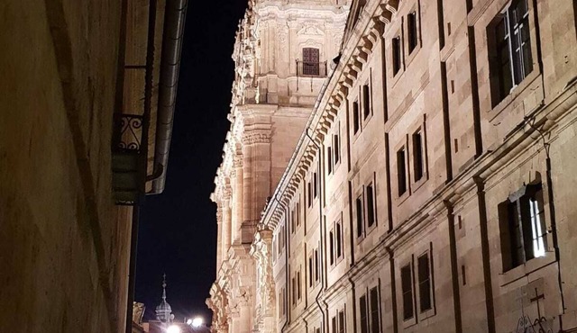 STYLE APARTMENT FULL CENTER IN A BUILDING OF THE XVIII CENTURY