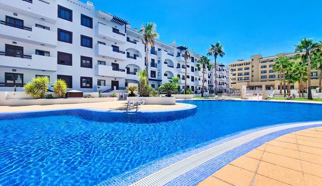 Stylish Apartment with Balcony & Pool View