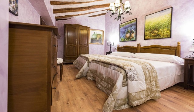 Suite 'Las Golondrinas' with Mountain Views and Unlimited SPA Access with Cellar