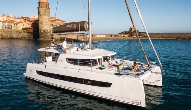 Sun-Kissed Sailing Adventure in the Majestic Islas Baleares