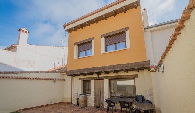 Tradition Rural El Tío Ricardo Country House – Private Pool & Garden in Segovia