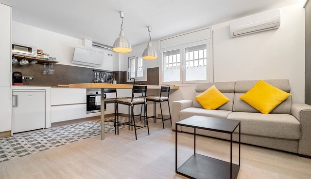 Vacation Apartment "Kaixo" with Air Conditioning and Wi-Fi