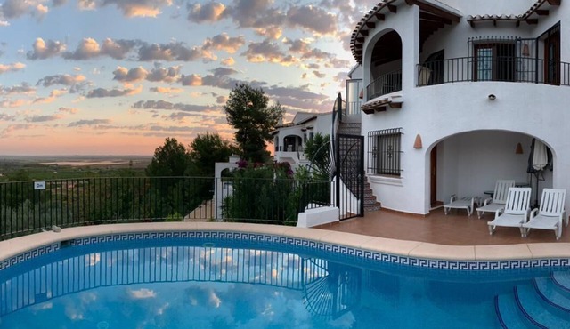 Villa 6 persons with private pool Costa Blanca Spain