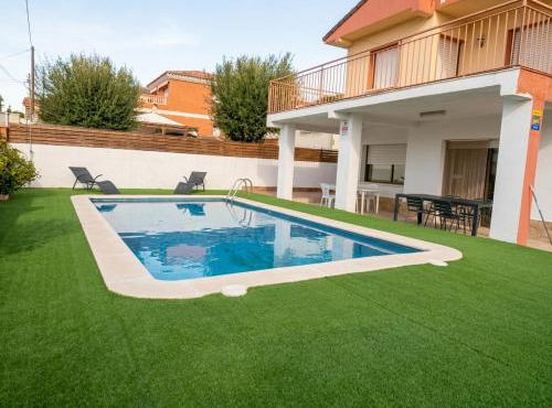 Villa Las Alcazar con Piscina privada cerca al mar