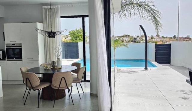 Villa LUISA La Marina Alicante with private pool 3 bedrooms & 3 bathrooms