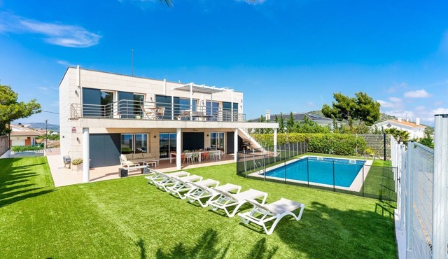 Villa San Diego - Six Bedroom Villa, Sleeps 12