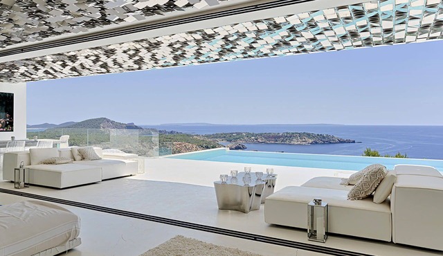 Villa Tanit pool and jacuzzi - My Rental Homes