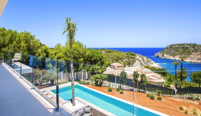 Wonderful private villa for 8 guests with A/C, WIFI, private pool, TV and patio