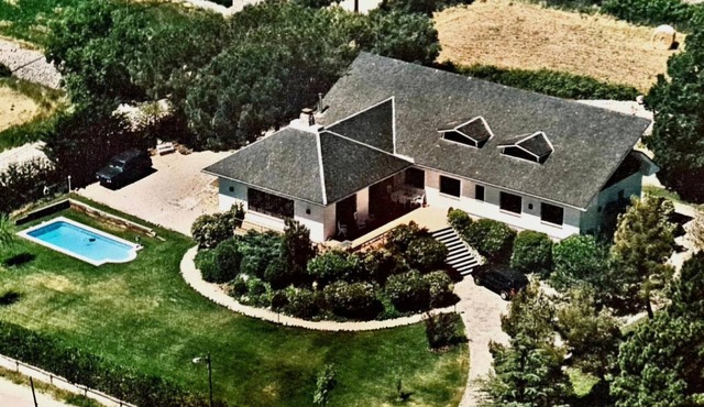 Yoar Holiday Home with Mountain Views and Wi-Fi