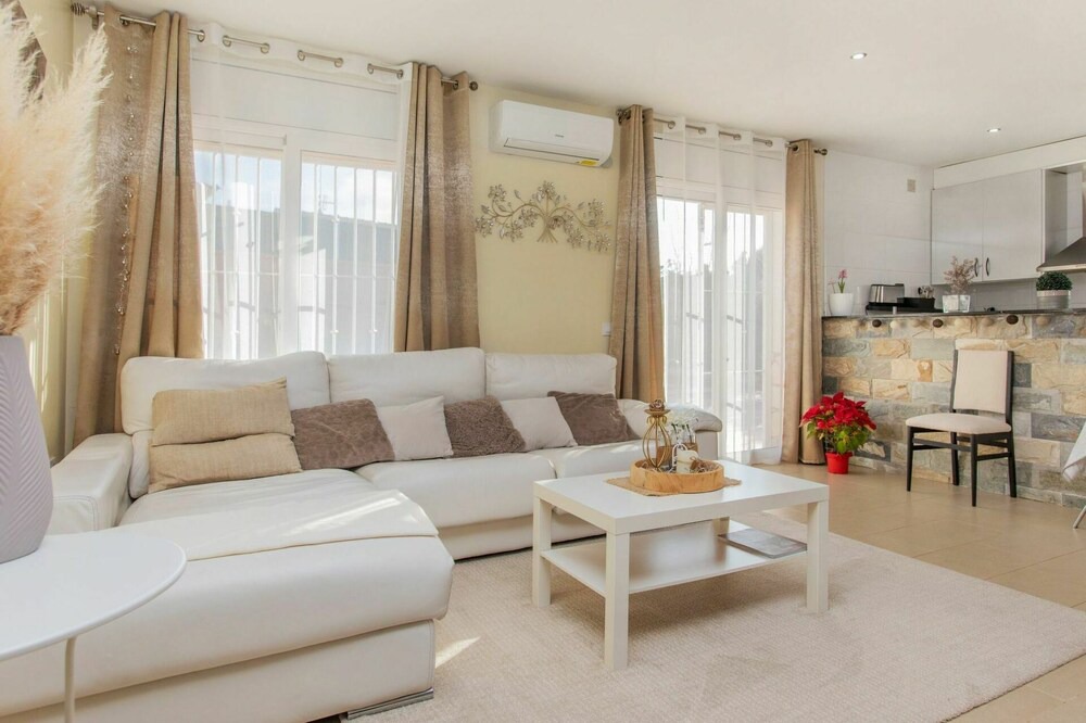 Lloret de Mar House | Beautiful private villa for 7 guests with WIFI, private pool, A/C, TV and patio