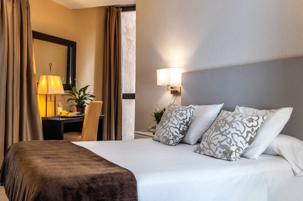 Calatayud Hotel | Hotel Monasterio Benedictino