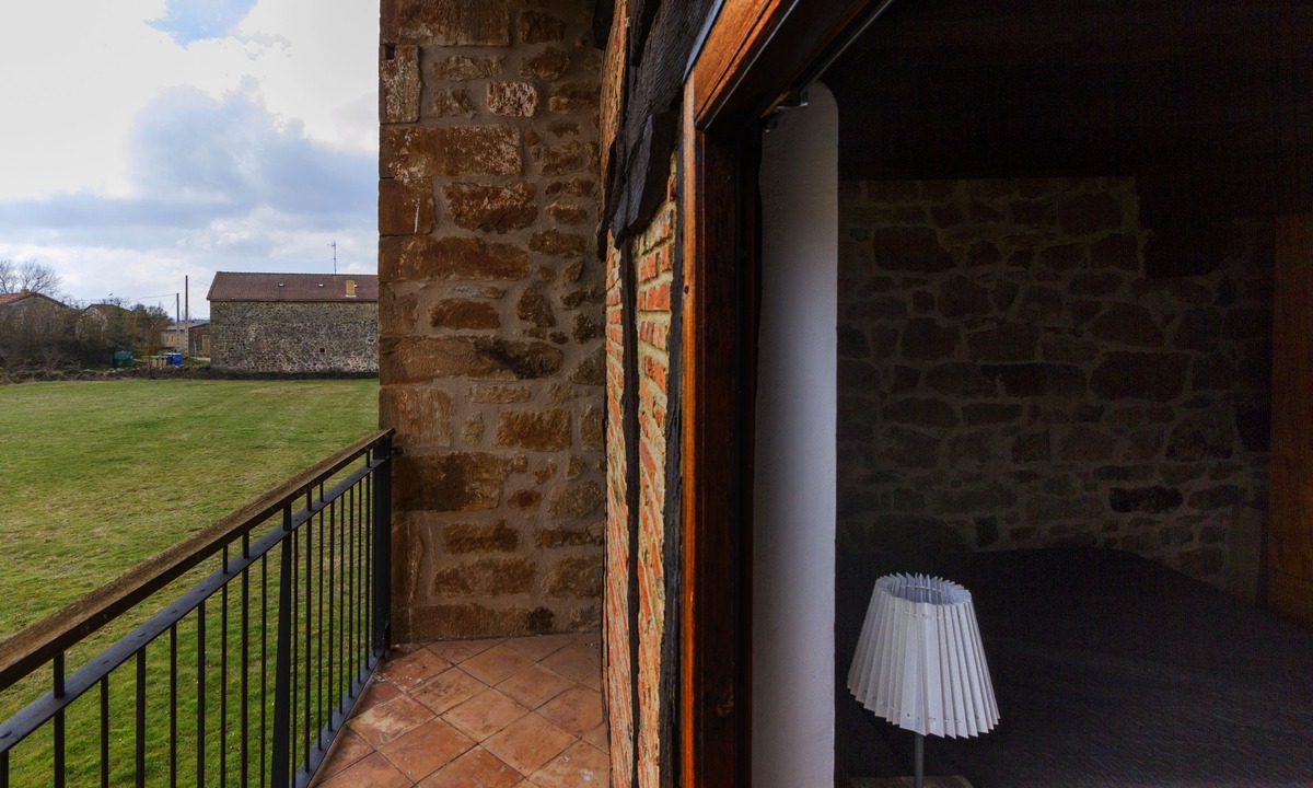 Canduela House | Casa Roja