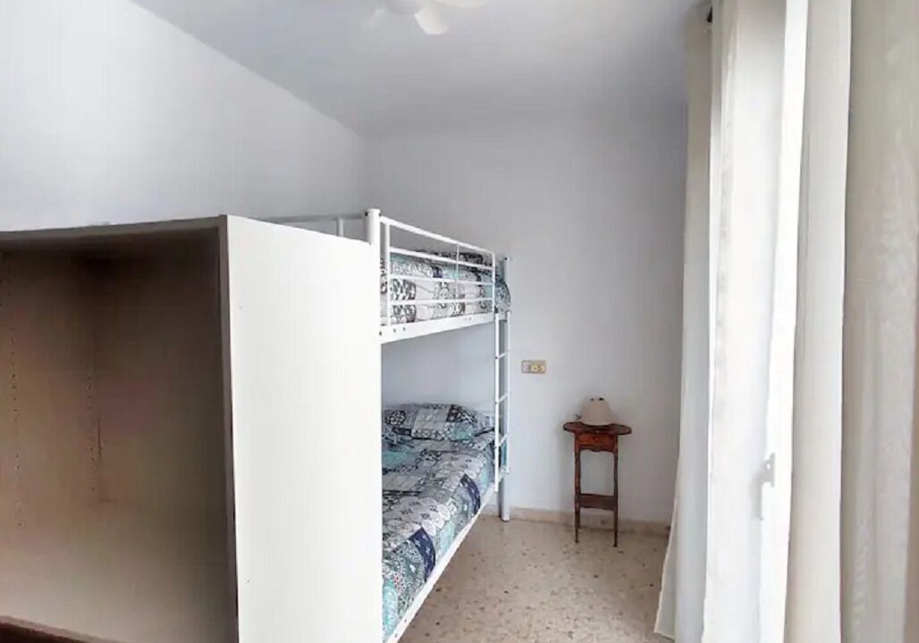 Tarragona Apartment | Italia -Triple Room with Private Bathroo