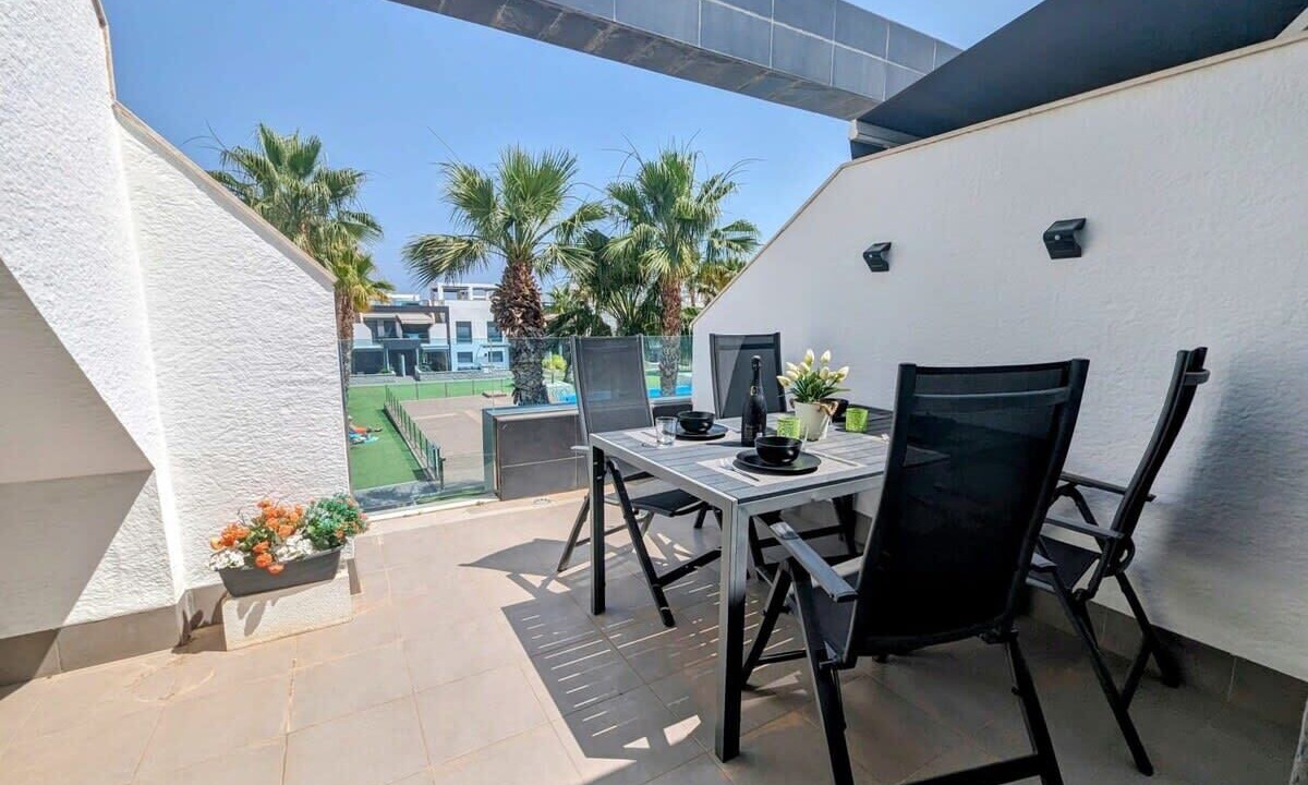 Playa Flamenca Apartment | Modern 2 Bed Apt in La Zenia LZ9