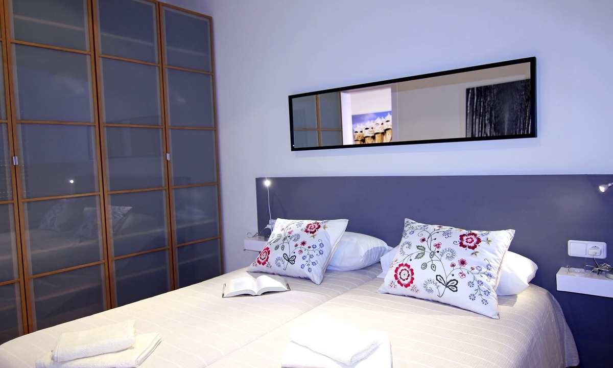 El Camp de l'Arpa del Clot Apartment | CLASSBEDROOM SAGRADA FAMILIA II APARTMENT